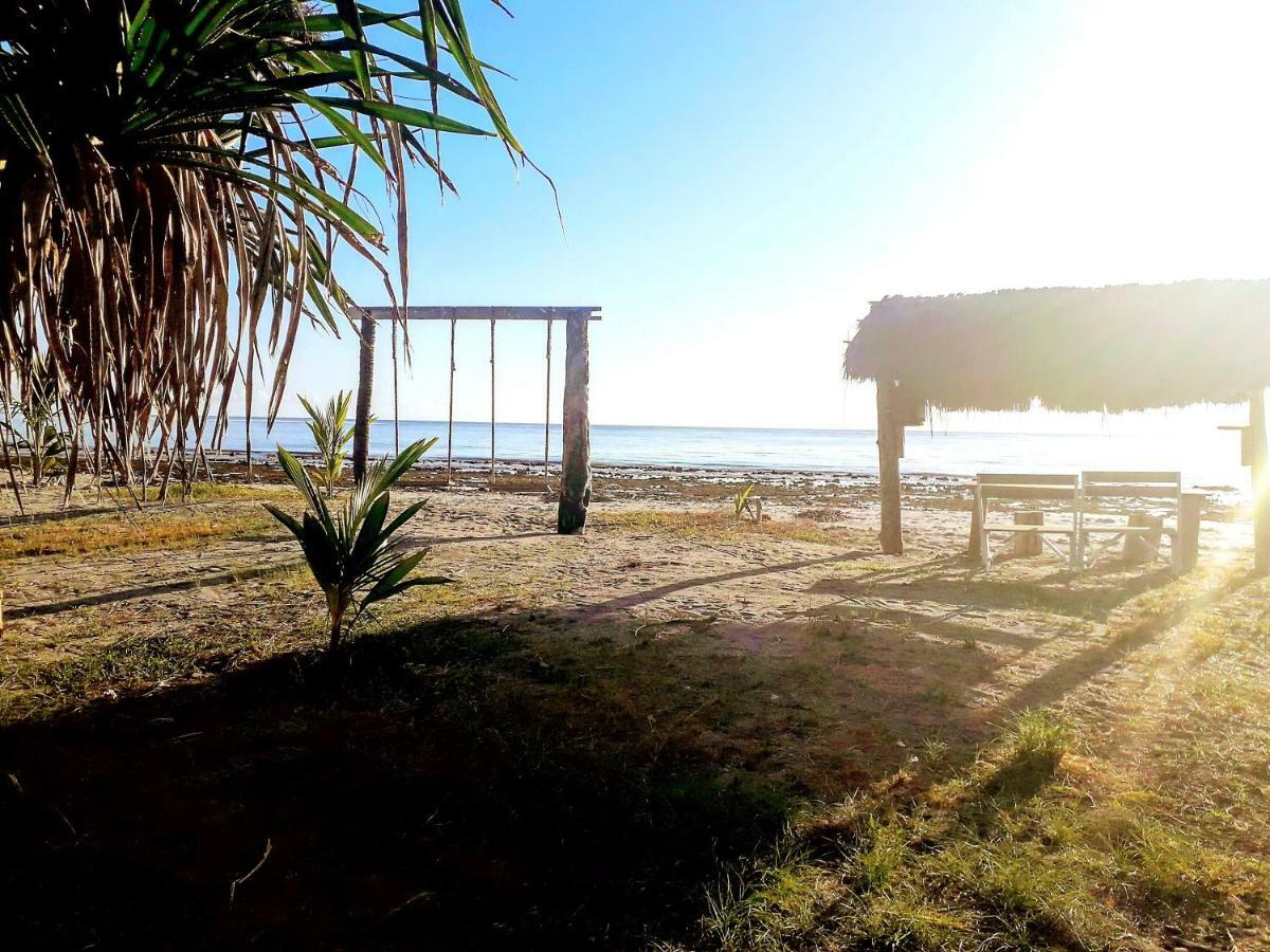 Wera Beach Kadumbul Extérieur photo