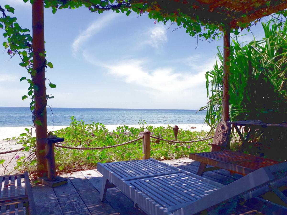 Wera Beach Kadumbul Extérieur photo