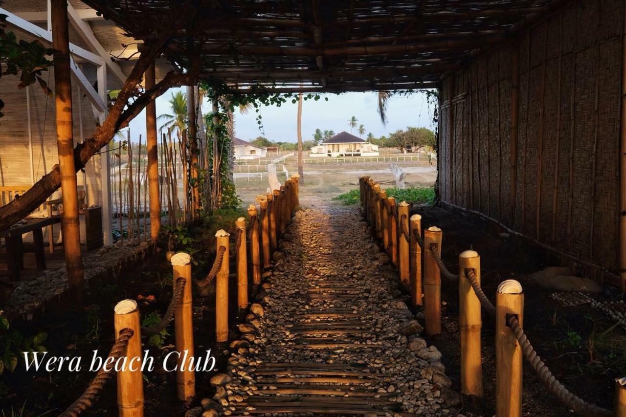 Wera Beach Kadumbul Extérieur photo